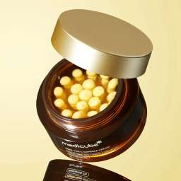 Medicube Deep Vita C Capsule Cream 55ml 2